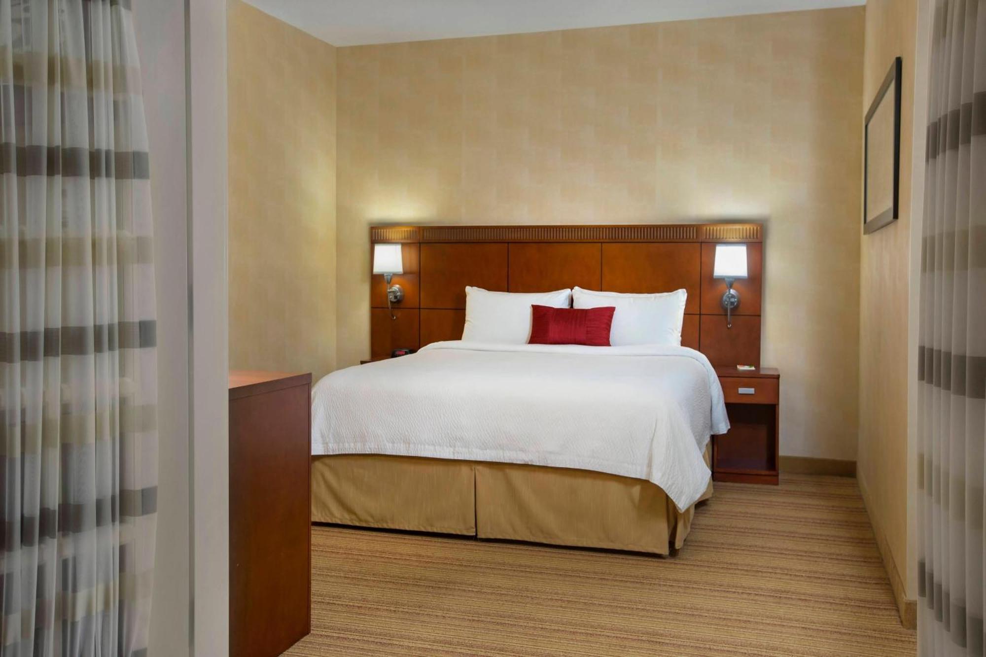 Courtyard Boston-South Boston Hotel Bagian luar foto