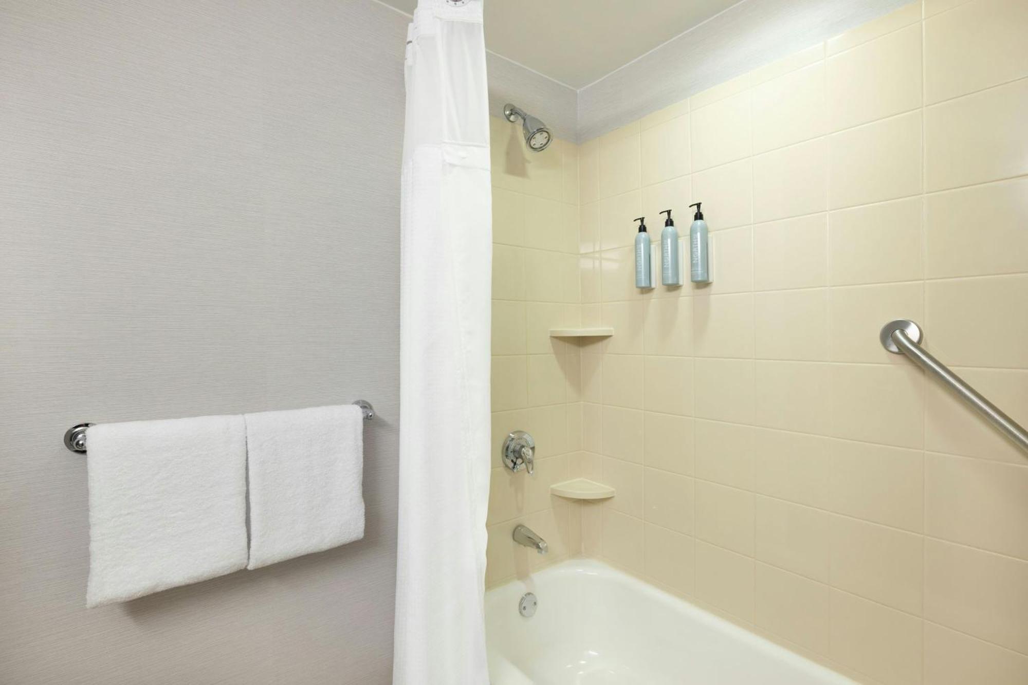 Courtyard Boston-South Boston Hotel Bagian luar foto